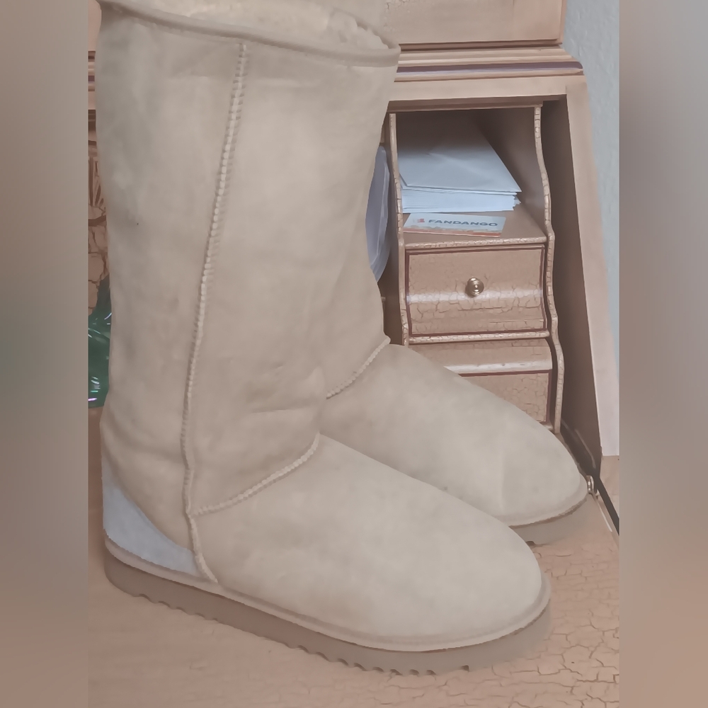 UGG Beige and Gray Suede Boots